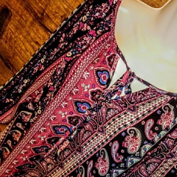 Stoosh Top Size L Paisley High Low Lace Back EUC - Picture 5 of 11